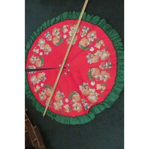 VINTAGE HAND MADE CHRISTMAS TREE SKIRT THAT HAS KITTENS, PUPPIES AND TEDDY BEARS